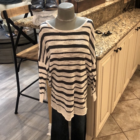 Lou & Grey Stripped Soft Sweater - Picture 4 of 13